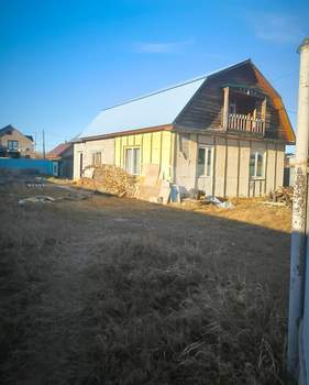 Дом 100м&sup2;, 2-этажный, участок 8 сот.  