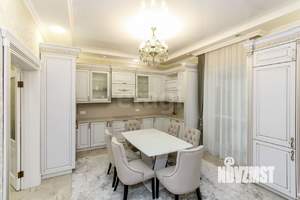 Дом 320м², 2-этажный, участок 12 сот.  