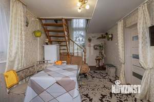 Дом 100м&sup2;, 2-этажный, участок 6 сот.  