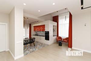 Дом 268м&sup2;, 2-этажный, участок 8 сот.  