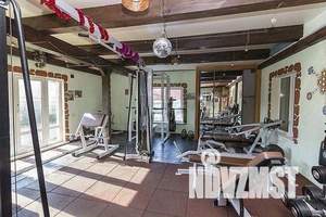 Дом 364м&sup2;, 2-этажный, участок 10 сот.  