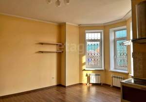 Дом 251м², 3-этажный, участок 547 сот.  