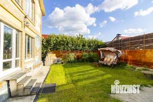 Дом 365м&sup2;, 2-этажный, участок 10 сот.  