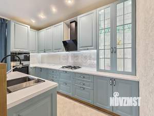 Дом 220м&sup2;, 2-этажный, участок 10 сот.  