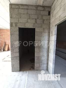 Дом 420м&sup2;, 2-этажный, участок 15 сот.  