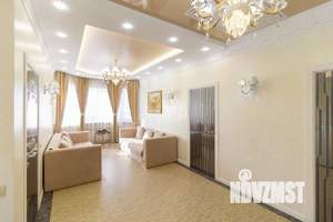 Дом 350м&sup2;, 2-этажный, участок 10 сот.  