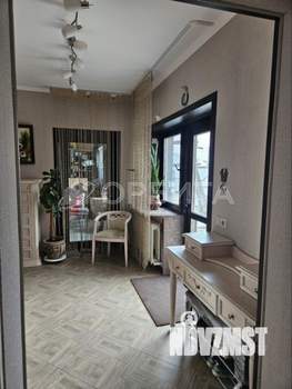 Дом 202м&sup2;, 2-этажный, участок 8 сот.  