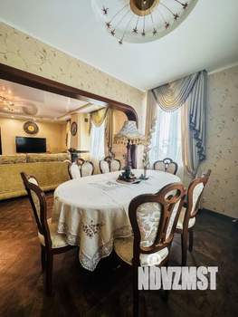 Дом 225м&sup2;, 2-этажный, участок 12 сот.  