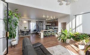 Дом 284м&sup2;, 2-этажный, участок 9 сот.  