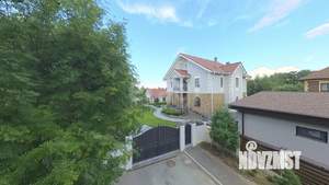 Дом 301м&sup2;, 2-этажный, участок 20 сот.  