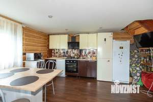 Дом 68м&sup2;, 2-этажный, участок 10 сот.  