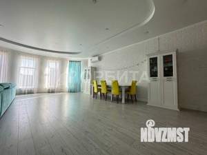 Дом 224м&sup2;, 2-этажный, участок 10 сот.  