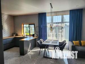 Дом 140м&sup2;, 2-этажный, участок 8 сот.  