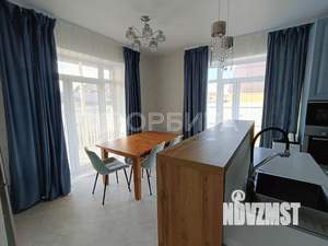 Дом 220м&sup2;, 2-этажный, участок 9 сот.  