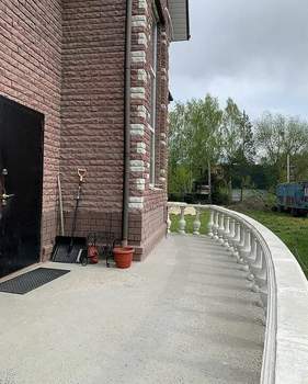 Дом 353м&sup2;, 2-этажный, участок 10 сот.  