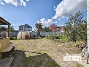 Дом 160м², 2-этажный, участок 6 сот.  