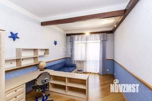 Дом 717м², 2-этажный, участок 15 сот.  