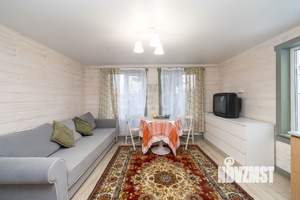 Дом 63м&sup2;, 2-этажный, участок 5 сот.  