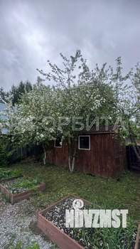 Дом 30м&sup2;, 2-этажный, участок 6 сот.  