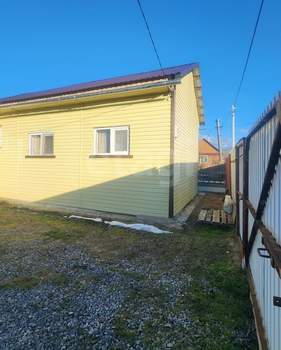 Дом 39м&sup2;, 2-этажный, участок 5 сот.  