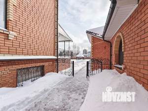 Дом 372м&sup2;, 2-этажный, участок 17 сот.  