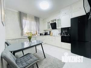 Дом 248м², 2-этажный, участок 9 сот.  