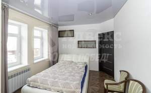 Дом 299м&sup2;, 3-этажный, участок 10 сот.  