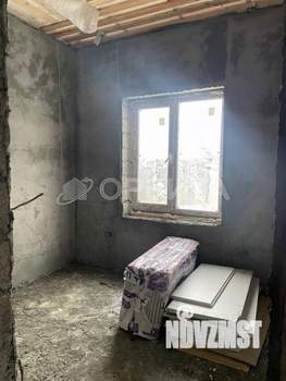 Дом 61м&sup2;, 2-этажный, участок 8 сот.  