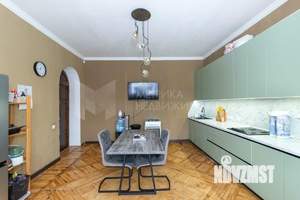 Коттедж 560м&sup2;, 2-этажный, участок 15 сот.  