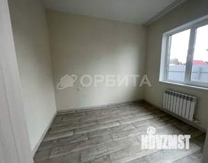 Дом 60м², 2-этажный, участок 6 сот.  