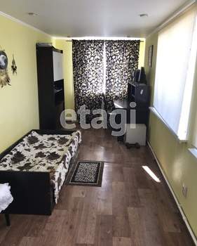 Дом 200м&sup2;, 2-этажный, участок 5 сот.  