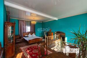 Дом 232м&sup2;, 2-этажный, участок 7 сот.  