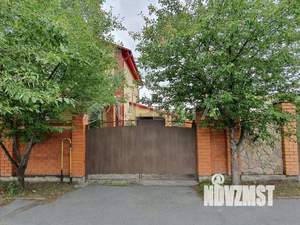 Дом 140м², 2-этажный, участок 10 сот.  