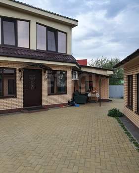 Дом 100м&sup2;, 2-этажный, участок 6 сот.  