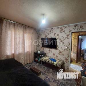 Дом 100м&sup2;, 2-этажный, участок 4 сот.  