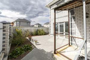 Дом 184м&sup2;, 2-этажный, участок 8 сот.  