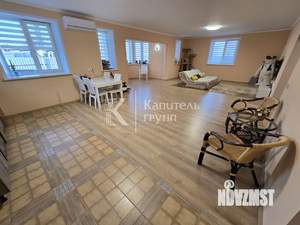 Дом 392м&sup2;, 3-этажный, участок 7 сот.  