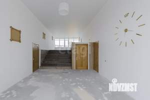 Дом 613м&sup2;, 4-этажный, участок 20 сот.  