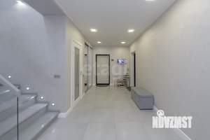 Дом 212м², 2-этажный, участок 8 сот.  