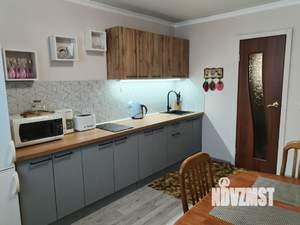 Дом 75м², 2-этажный, участок 8 сот.  