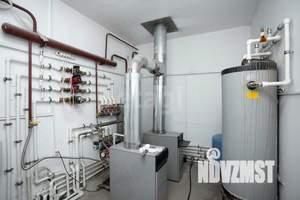 Дом 700м², 3-этажный, участок 16 сот.  