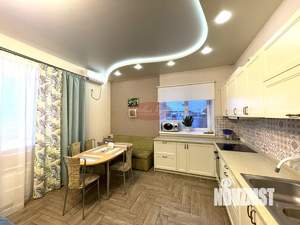 Коттедж 192м&sup2;, 2-этажный, участок 13 сот.  