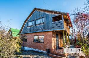 Дом 100м&sup2;, 2-этажный, участок 6 сот.  