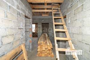 Дом 100м&sup2;, 1-этажный, участок 4 сот.  