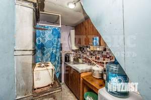 Дом 27м&sup2;, 2-этажный, участок 5 сот.  