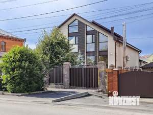 Дом 472м&sup2;, 2-этажный, участок 10 сот.  