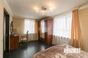 Дом 140м², 2-этажный, участок 11 сот.  