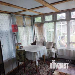 Дом 30м&sup2;, 2-этажный, участок 5 сот.  