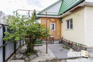 Дом 100м&sup2;, 2-этажный, участок 6 сот.  