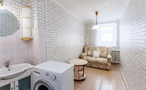 Дом 201м&sup2;, 2-этажный, участок 4 сот.  